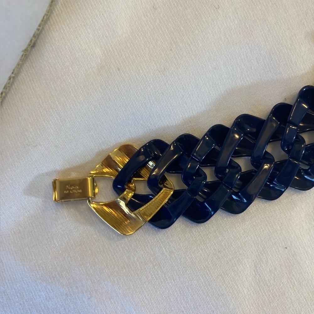 Napier Vintage Navy Blue Enameled Chain Link Bracelet Gold Tone - Picture 4 of 10